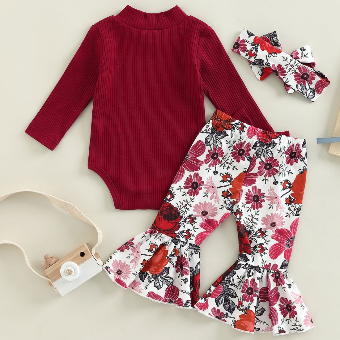 Baby Girl Red Bodysuit with Bowknot Flares Clothing Set